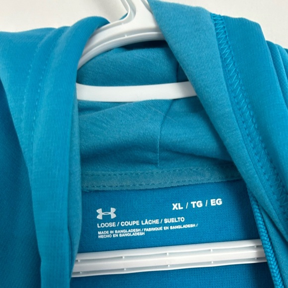 Men’s Underarmour Hoodie - Picture 3 of 6